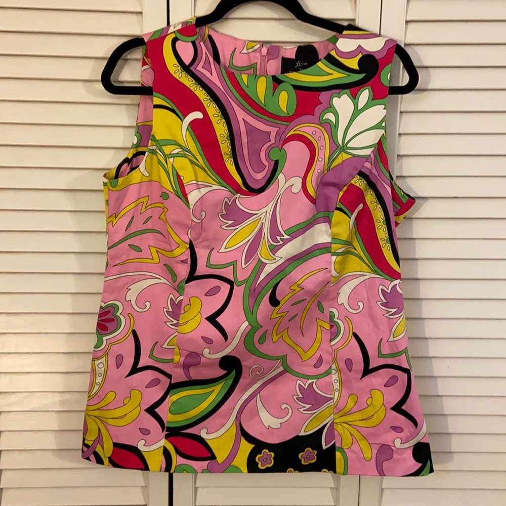 NINA LEONARD practically new sleeveless top. Boutique purchase.